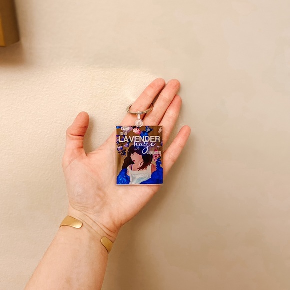 Taylor Swift Inspirer Lavender Haze Midnights KEYCHAIN **Brand New** - Picture 5 of 6